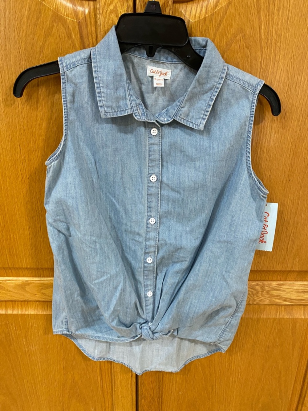Cat & Jack Brand Light Blue Sleeveless Tie-Front Button Shirt. Size XL. NWT